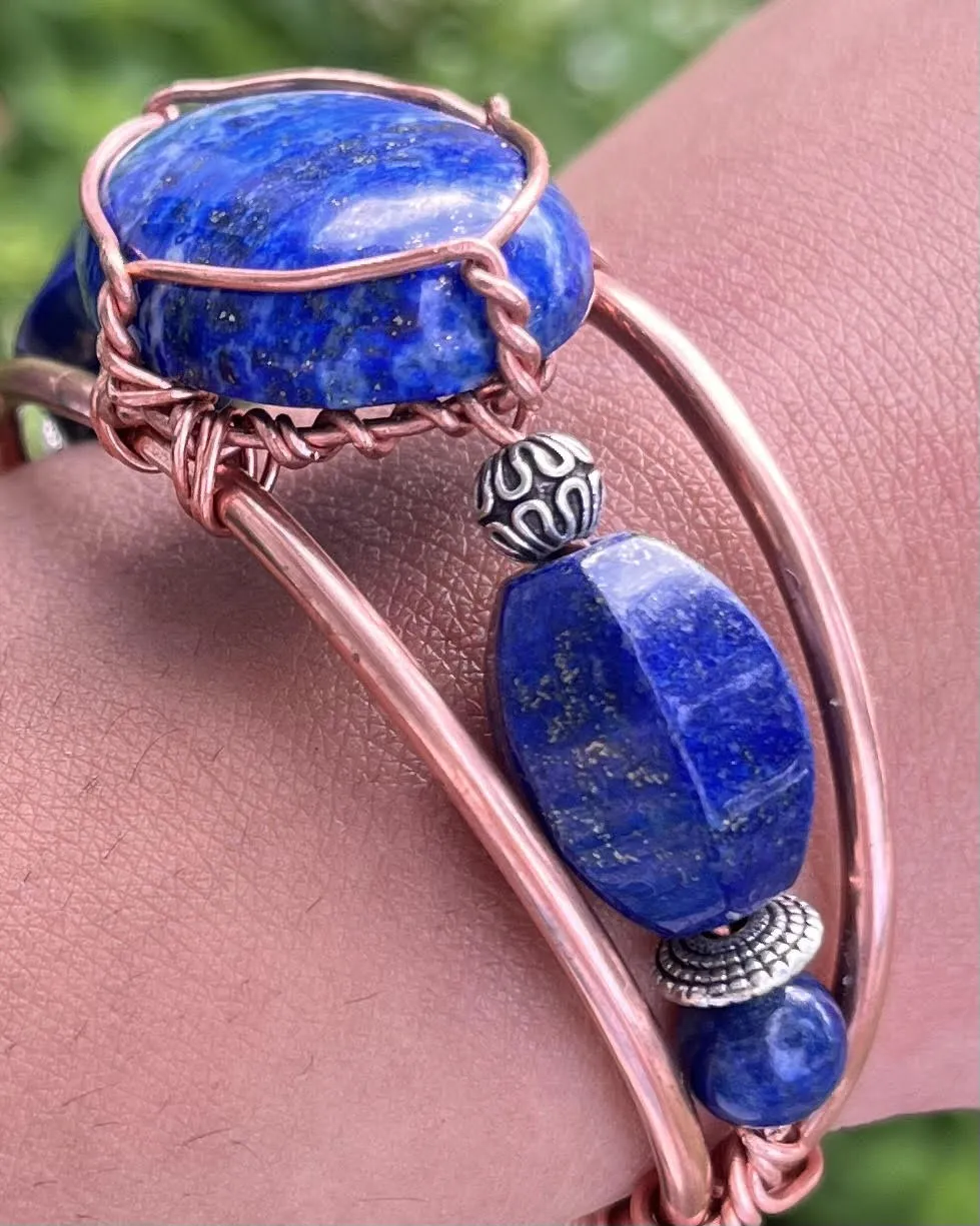 Lapis Lazuli with 6-Sided Faceted Oval Lapis Side Stones Handmade Wirewrapped Bracelet