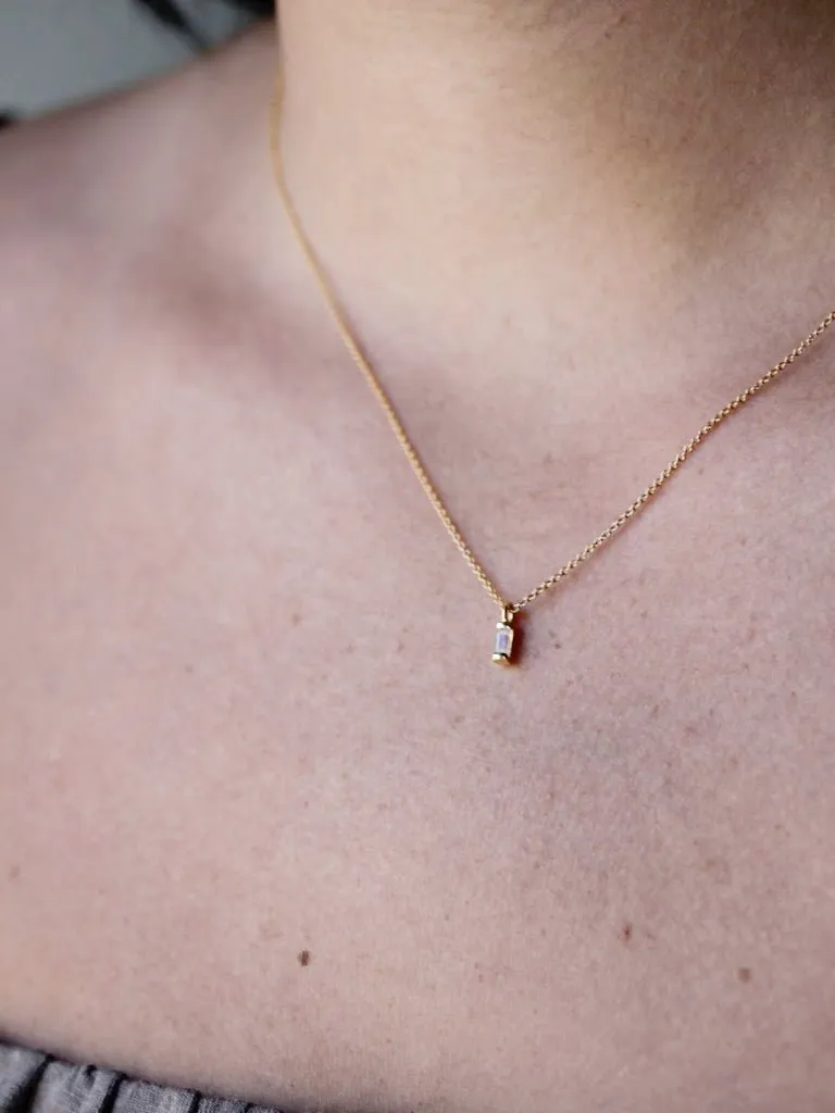 Little Gold Vesper Necklace (Moonstone)